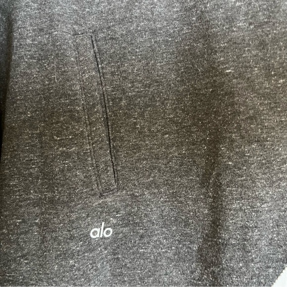 ALO Yoga Sherpa-Lined Charcoal Gray Wrap Poncho Fits Size Medium/Large - Picture 8 of 8